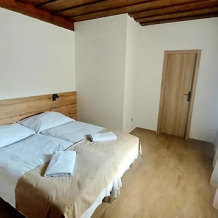 Pensjonat Podlavice *